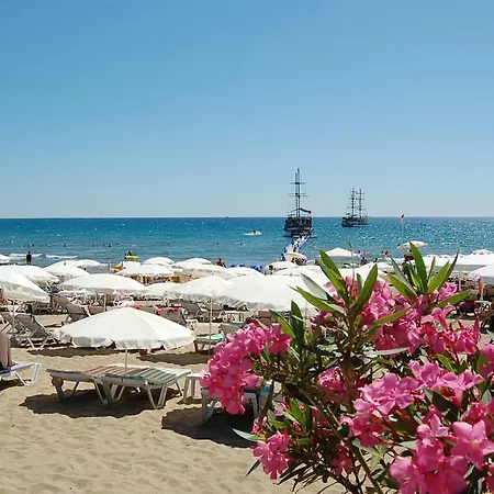 Linda Apart アパートホテル 3*