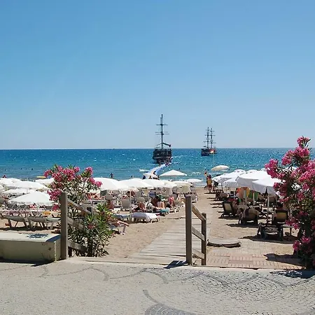 Linda Apart Lejlighedshotel Side